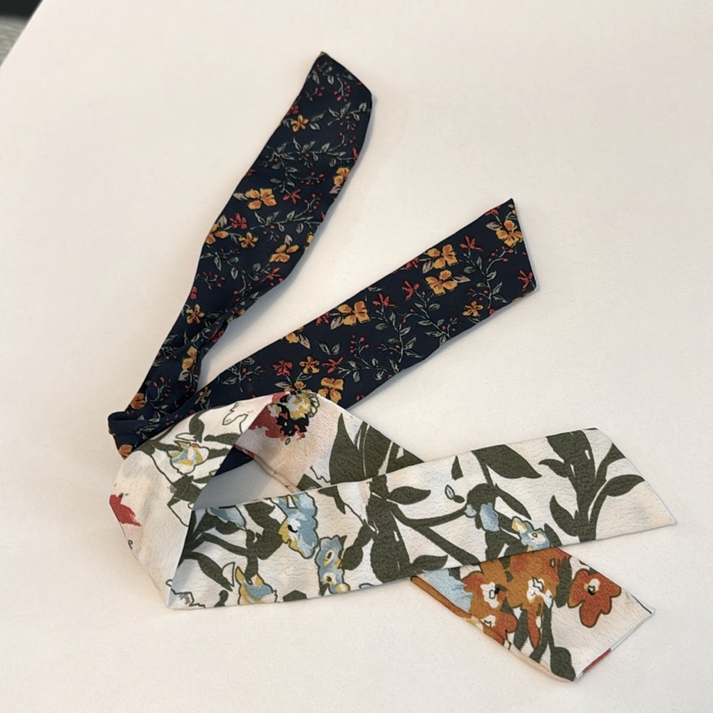 Assorted Patterned Scarves and Handkerchief Collection - Picture 6 of 7